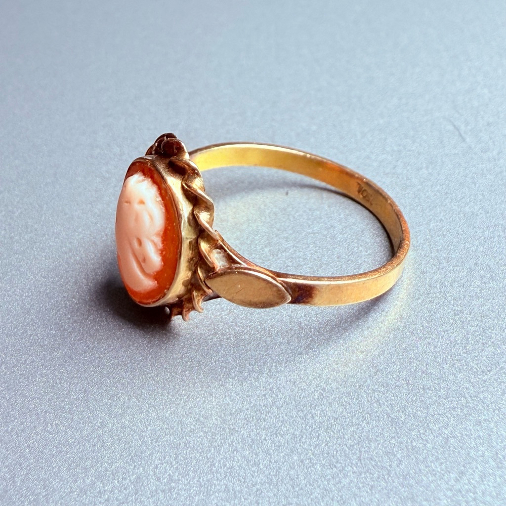 18K Yellow Gold Antique Shell Cameo Muse Ring Victorian Era Italy - Picture 6 of 9